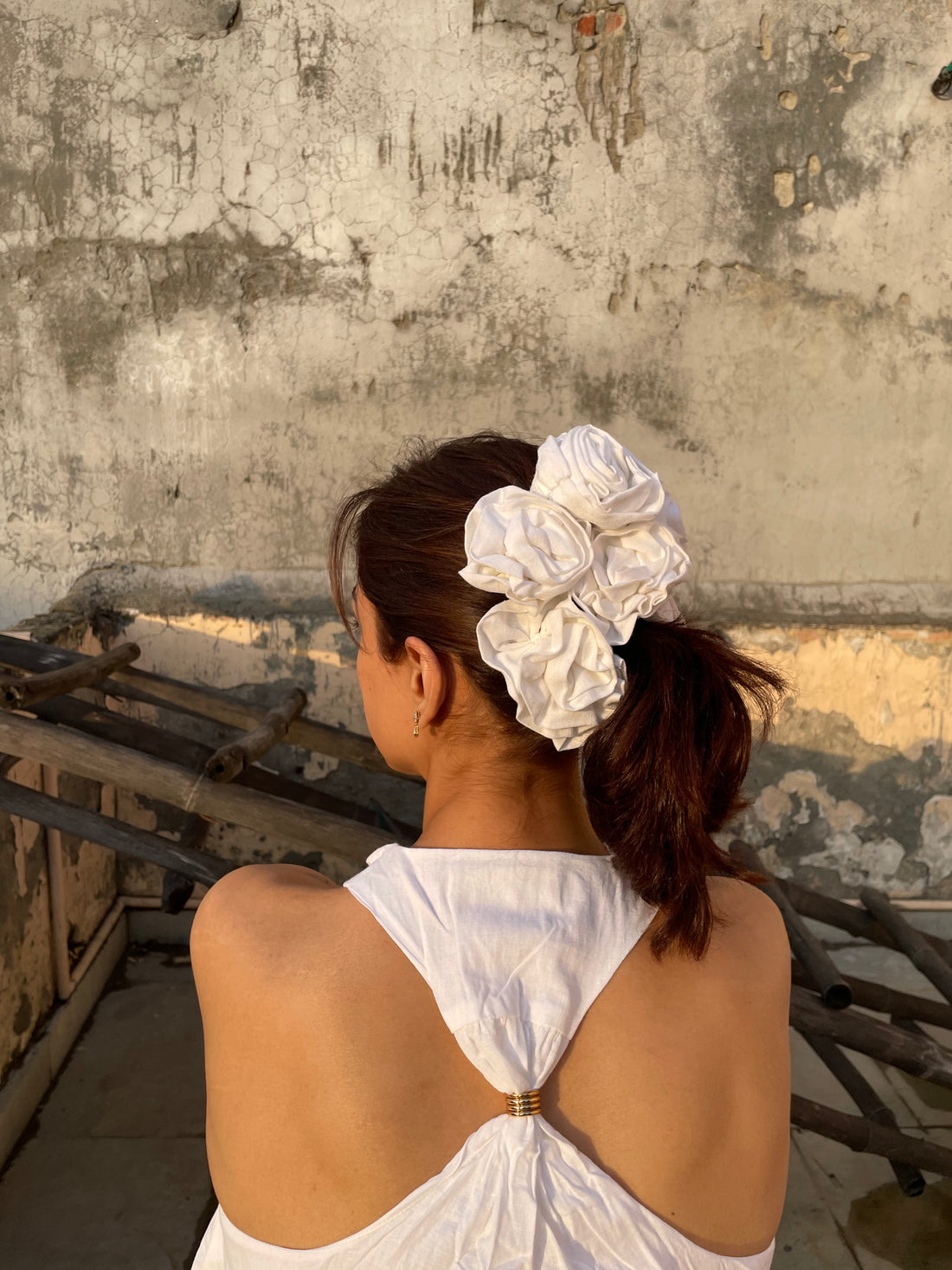 Rose Clip - White